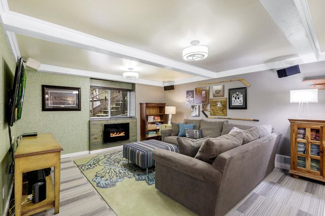 3041 Inverness Lane, Mound, MN 55364