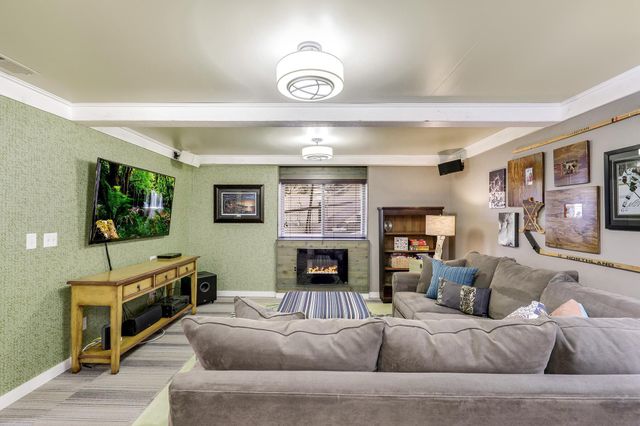 3041 Inverness Lane, Mound, MN 55364