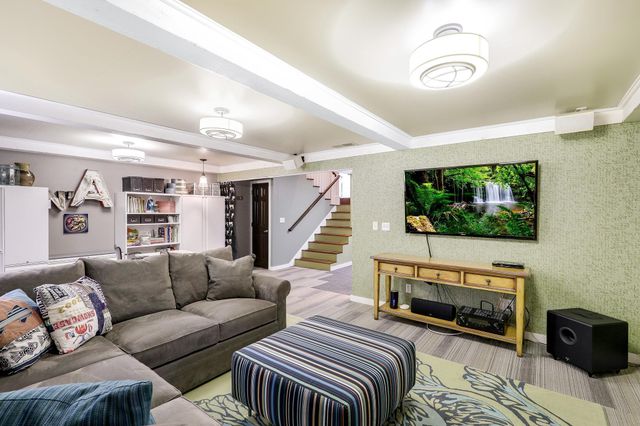 3041 Inverness Lane, Mound, MN 55364