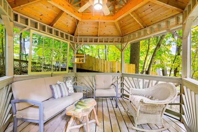 3041 Inverness Lane, Mound, MN 55364