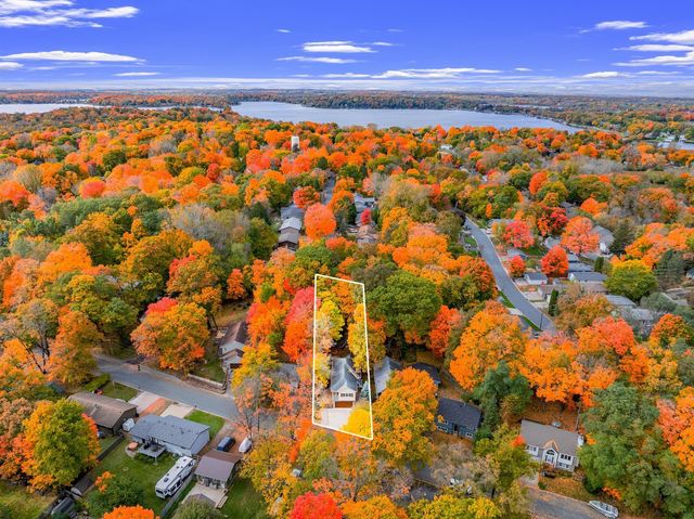 3041 Inverness Lane, Mound, MN 55364