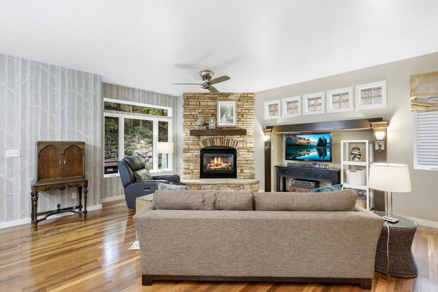 3041 Inverness Lane, Mound, MN 55364