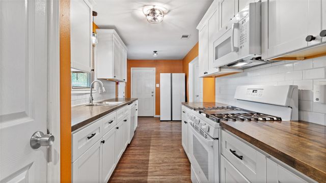 3117 Babin Drive, Texas City, TX 77590