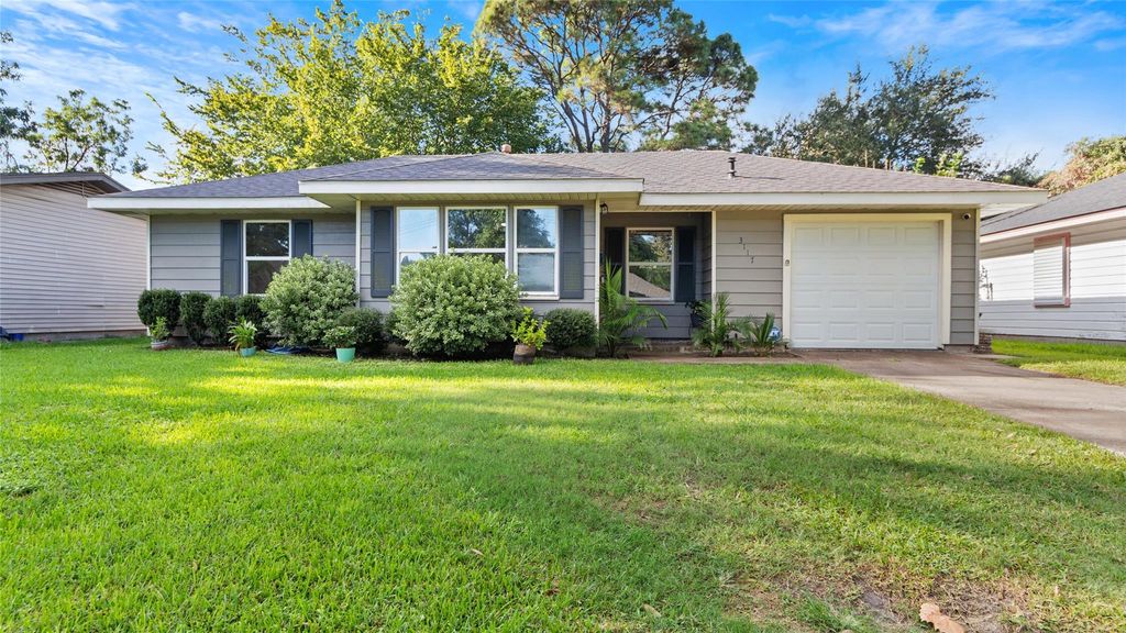 3117 Babin Drive, Texas City, TX 77590