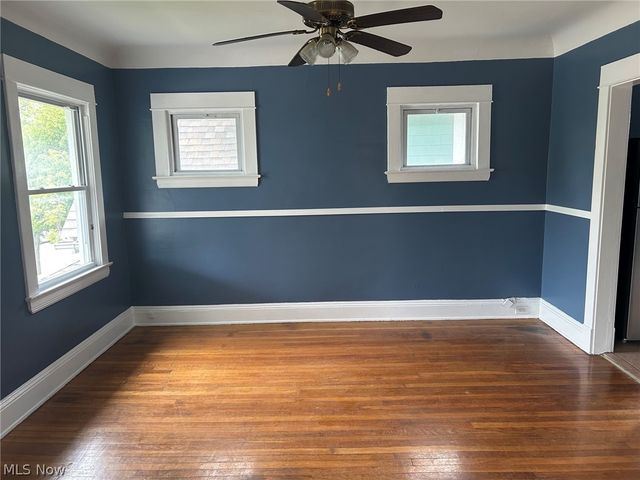 1200 Cook Avenue, Lakewood, OH 44107