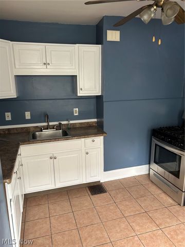1200 Cook Avenue, Lakewood, OH 44107