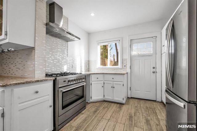 114 E 5th Avenue, Roselle, NJ 07203