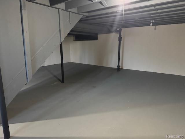 4205 Hardwoods Drive, West Bloomfield, MI 48323