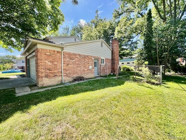 4205 Hardwoods Drive, West Bloomfield, MI 48323