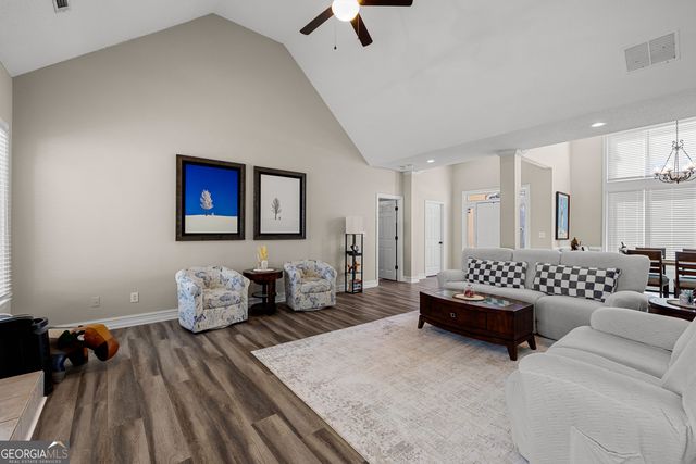 299 Woodlake Drive, Newnan, GA 30265