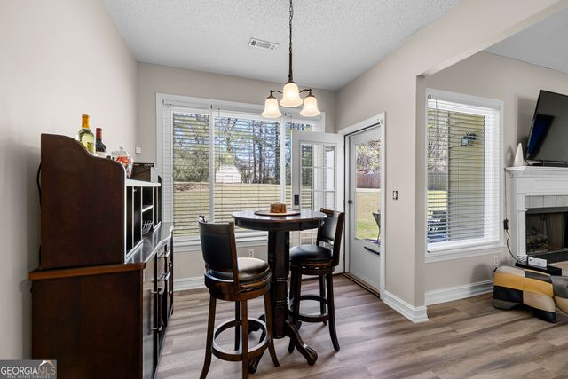 299 Woodlake Drive, Newnan, GA 30265