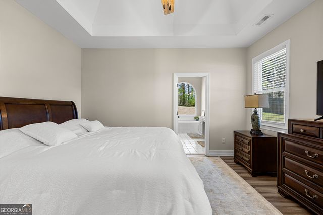 299 Woodlake Drive, Newnan, GA 30265