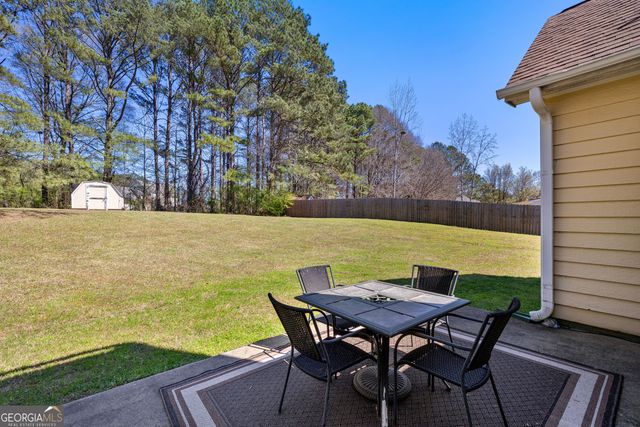 299 Woodlake Drive, Newnan, GA 30265