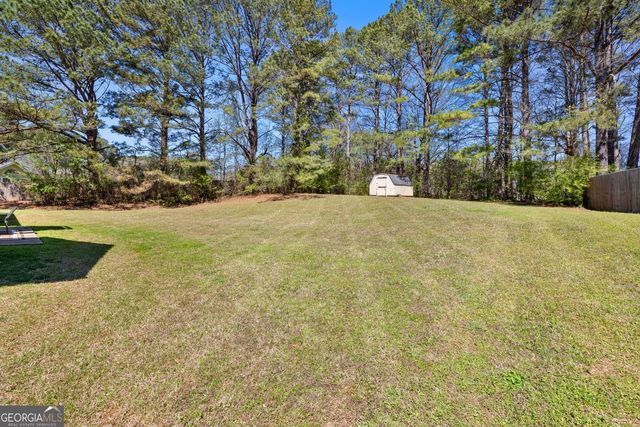 299 Woodlake Drive, Newnan, GA 30265