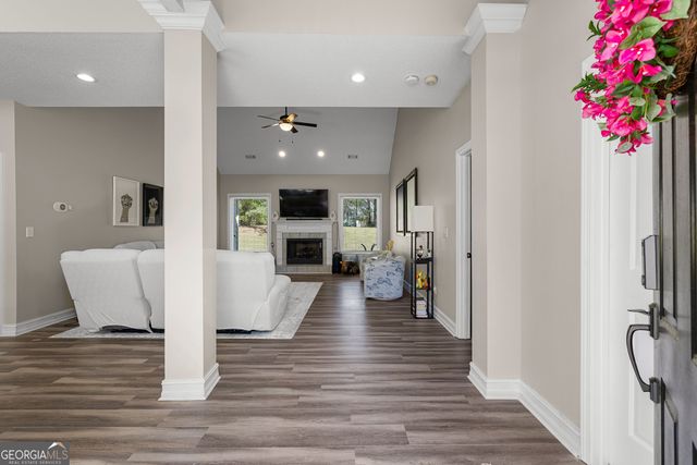 299 Woodlake Drive, Newnan, GA 30265