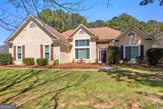 299 Woodlake Drive, Newnan, GA 30265