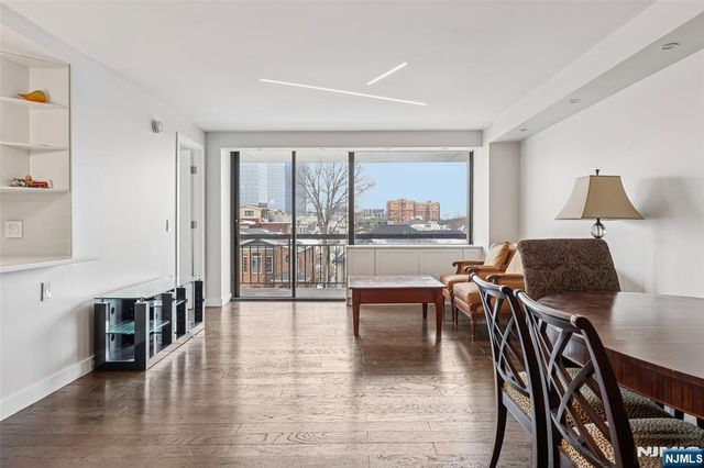 200 Old Palisade Road 3J, Fort Lee, NJ 07024