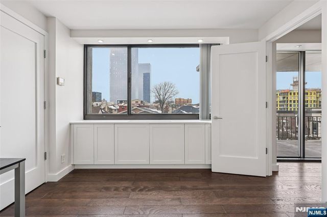 200 Old Palisade Road 3J, Fort Lee, NJ 07024