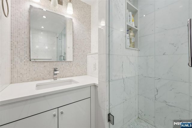 200 Old Palisade Road 3J, Fort Lee, NJ 07024