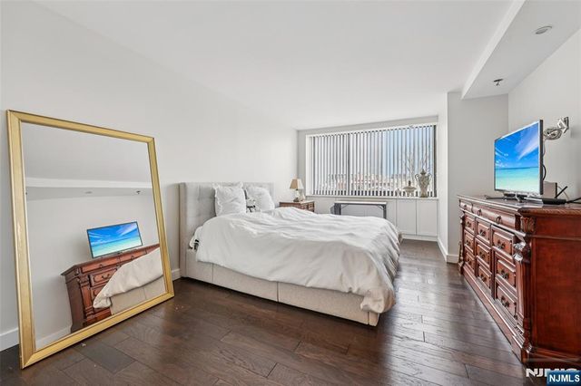 200 Old Palisade Road 3J, Fort Lee, NJ 07024