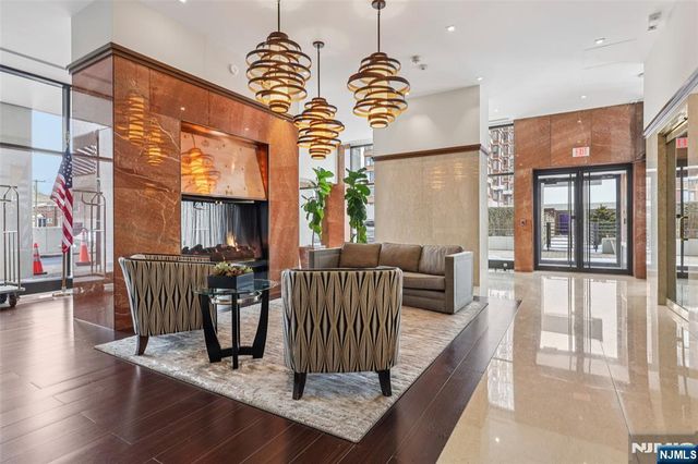 200 Old Palisade Road 3J, Fort Lee, NJ 07024