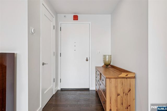 200 Old Palisade Road 3J, Fort Lee, NJ 07024