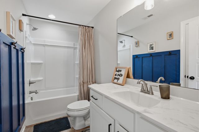 201 16th Ave, E, Springfield, TN 37172