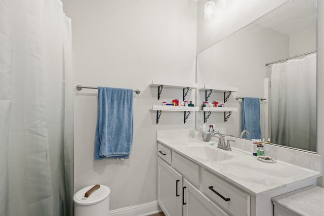 201 16th Ave, E, Springfield, TN 37172