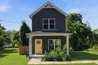 201 16th Ave, E, Springfield, TN 37172