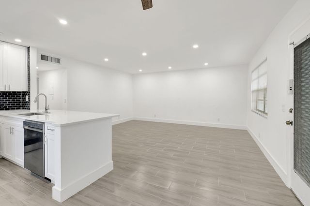 126 Burgundy C, Delray Beach, FL 33484