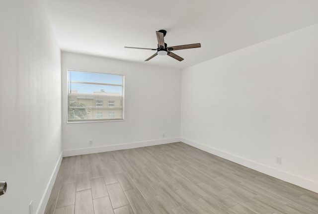 126 Burgundy C, Delray Beach, FL 33484