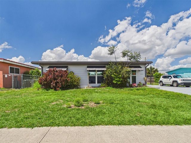 22040 FELTON AVENUE, Port Charlotte, FL 33952