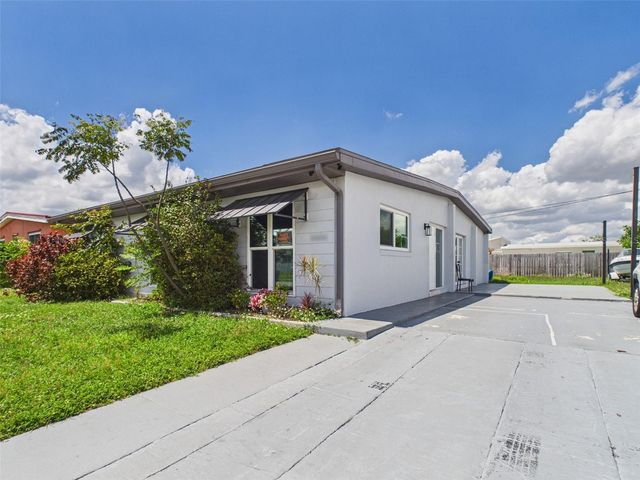 22040 FELTON AVENUE, Port Charlotte, FL 33952