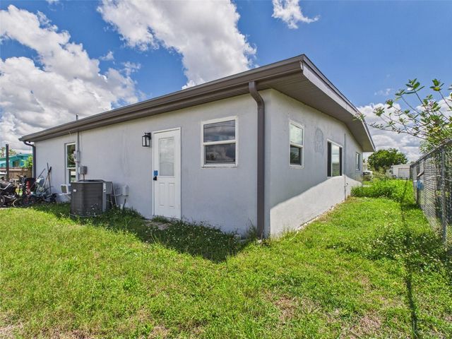 22040 FELTON AVENUE, Port Charlotte, FL 33952