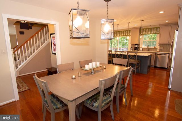5619 HERBERTS CROSSING DR, Burke, VA 22015