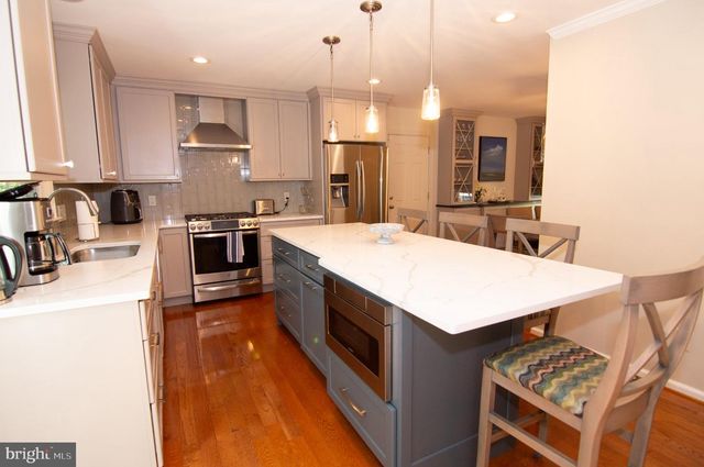 5619 HERBERTS CROSSING DR, Burke, VA 22015