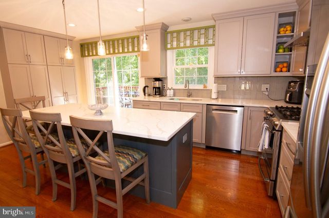 5619 HERBERTS CROSSING DR, Burke, VA 22015
