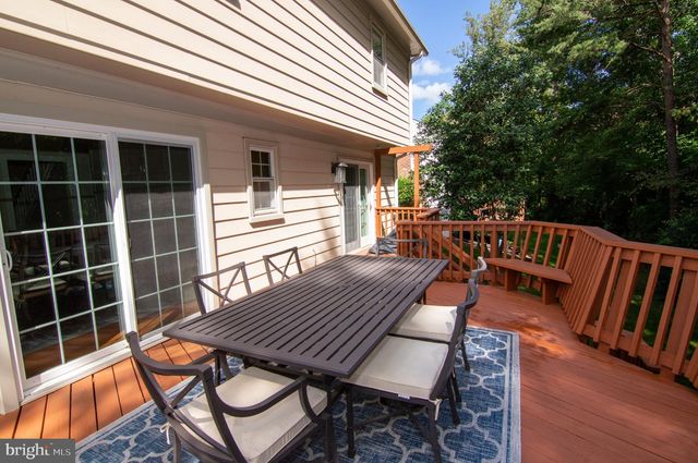 5619 HERBERTS CROSSING DR, Burke, VA 22015