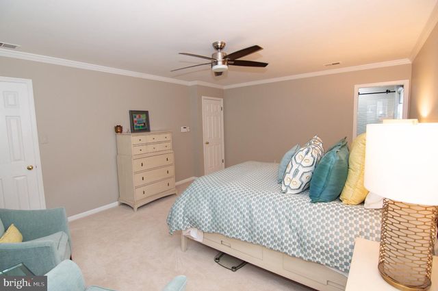 5619 HERBERTS CROSSING DR, Burke, VA 22015