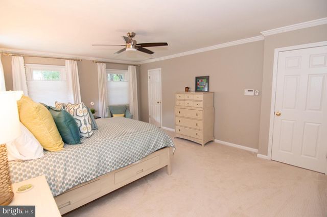 5619 HERBERTS CROSSING DR, Burke, VA 22015