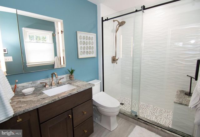 5619 HERBERTS CROSSING DR, Burke, VA 22015