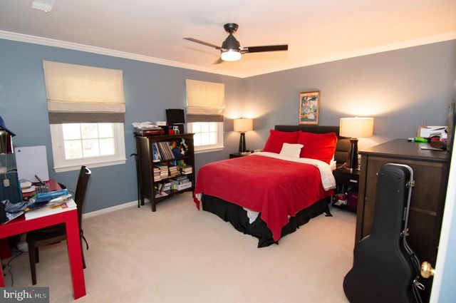 5619 HERBERTS CROSSING DR, Burke, VA 22015