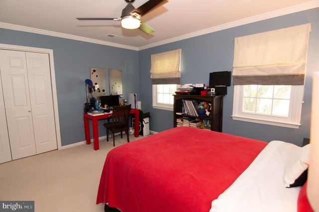 5619 HERBERTS CROSSING DR, Burke, VA 22015