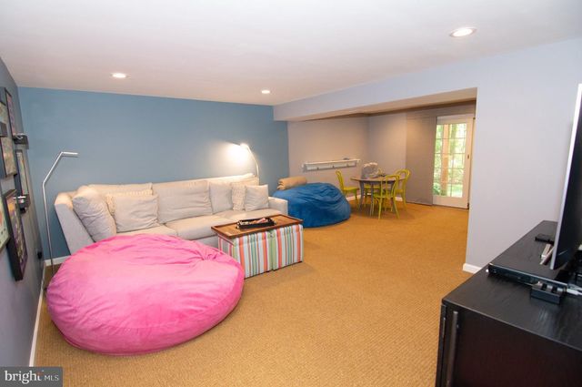 5619 HERBERTS CROSSING DR, Burke, VA 22015