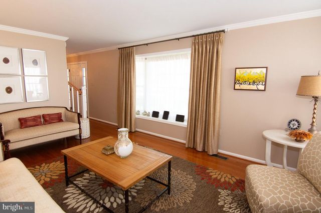 5619 HERBERTS CROSSING DR, Burke, VA 22015