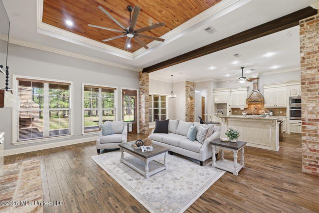 306 Kitty Hawk Circle, Brandon, MS 39047