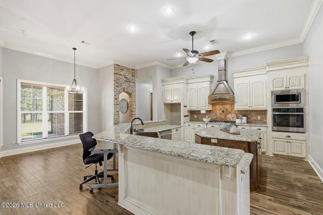 306 Kitty Hawk Circle, Brandon, MS 39047