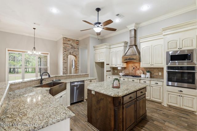 306 Kitty Hawk Circle, Brandon, MS 39047