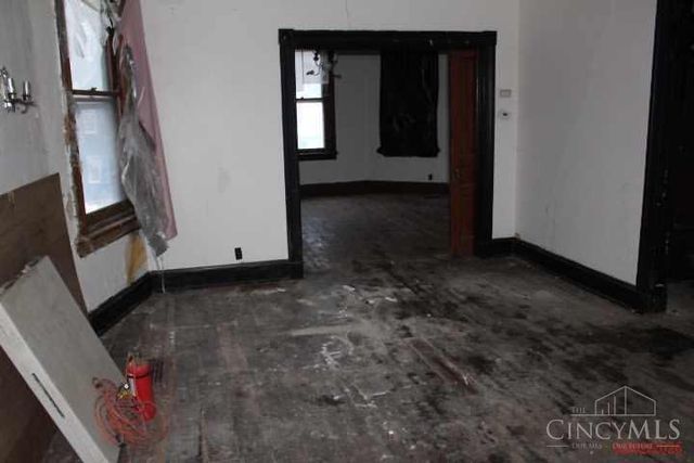 3158 River Road, Cincinnati, OH 45204