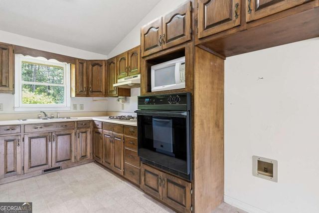 260 Black Springs Road NE, Milledgeville, GA 31061